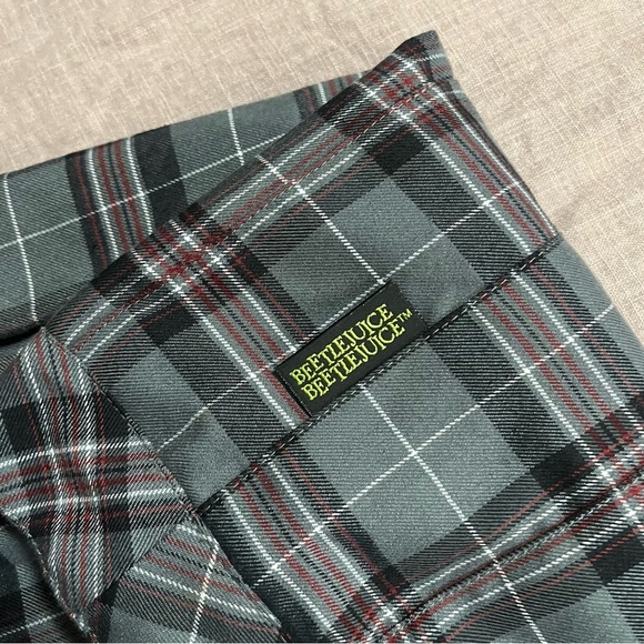 Beetlejuice Branded Plaid Pleated Skirt - Green with bugs Size Small Halloween - Picture 7 of 8